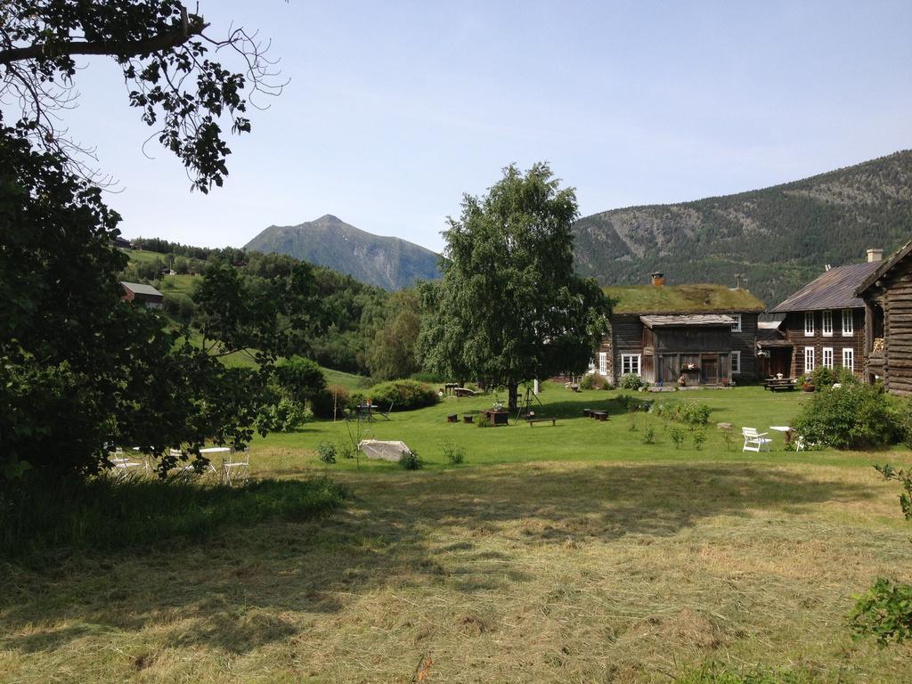 Villa Kvaale Gard à Lom Extérieur photo