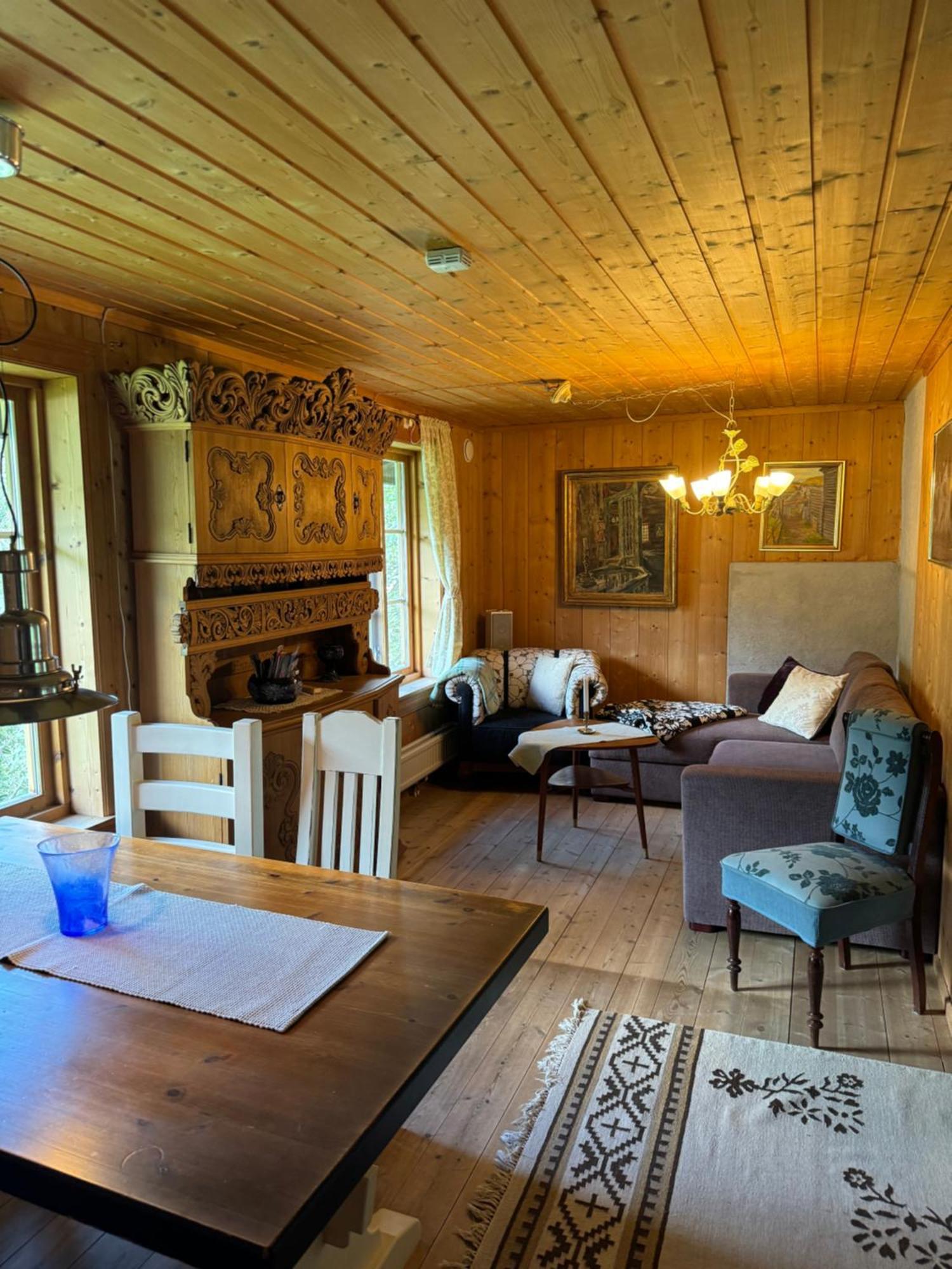 Villa Kvaale Gard à Lom Extérieur photo