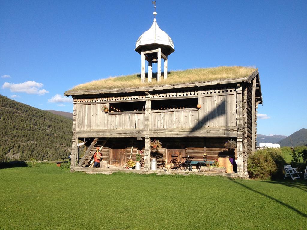 Villa Kvaale Gard à Lom Chambre photo