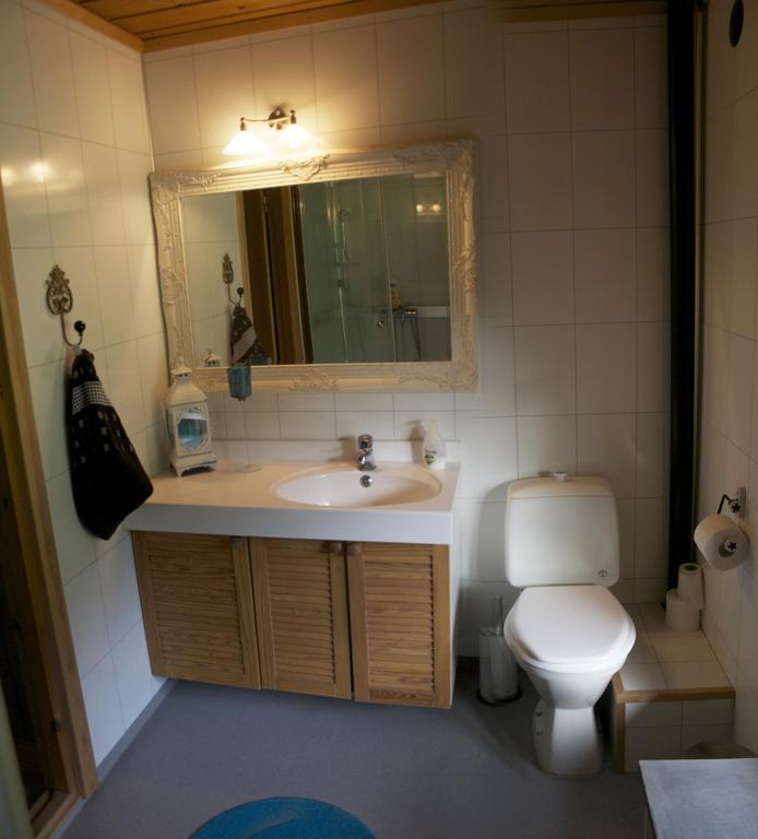 Villa Kvaale Gard à Lom Extérieur photo