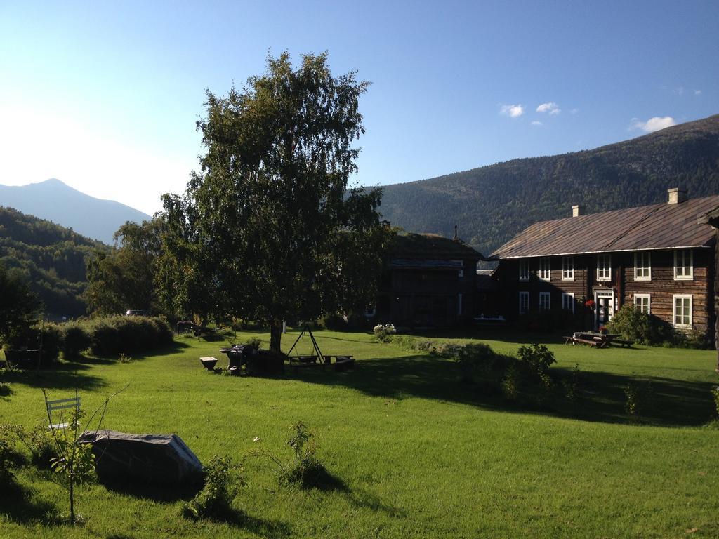 Villa Kvaale Gard à Lom Extérieur photo