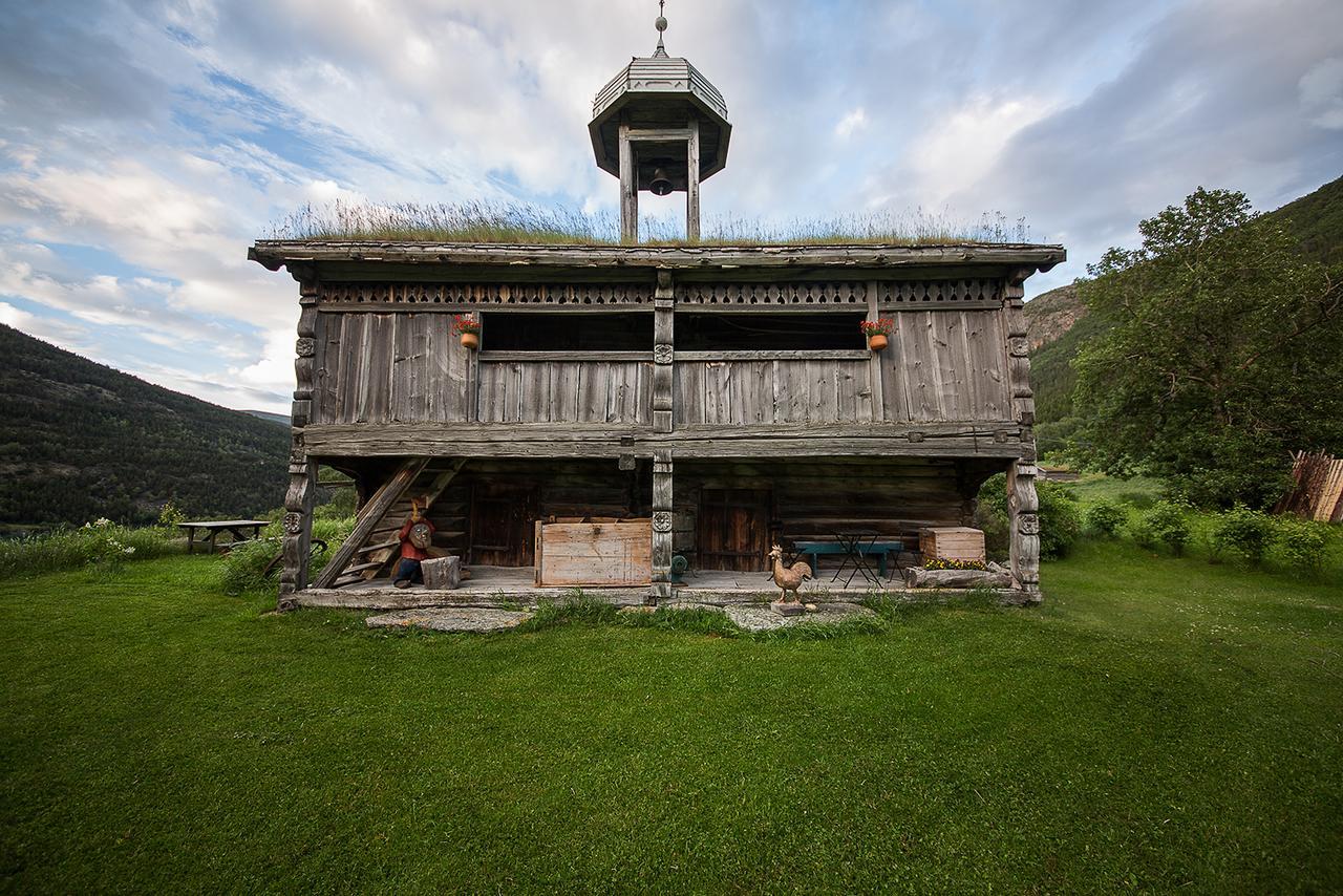 Villa Kvaale Gard à Lom Extérieur photo